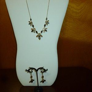 Goldtone Necklace and Earring Set NWOT